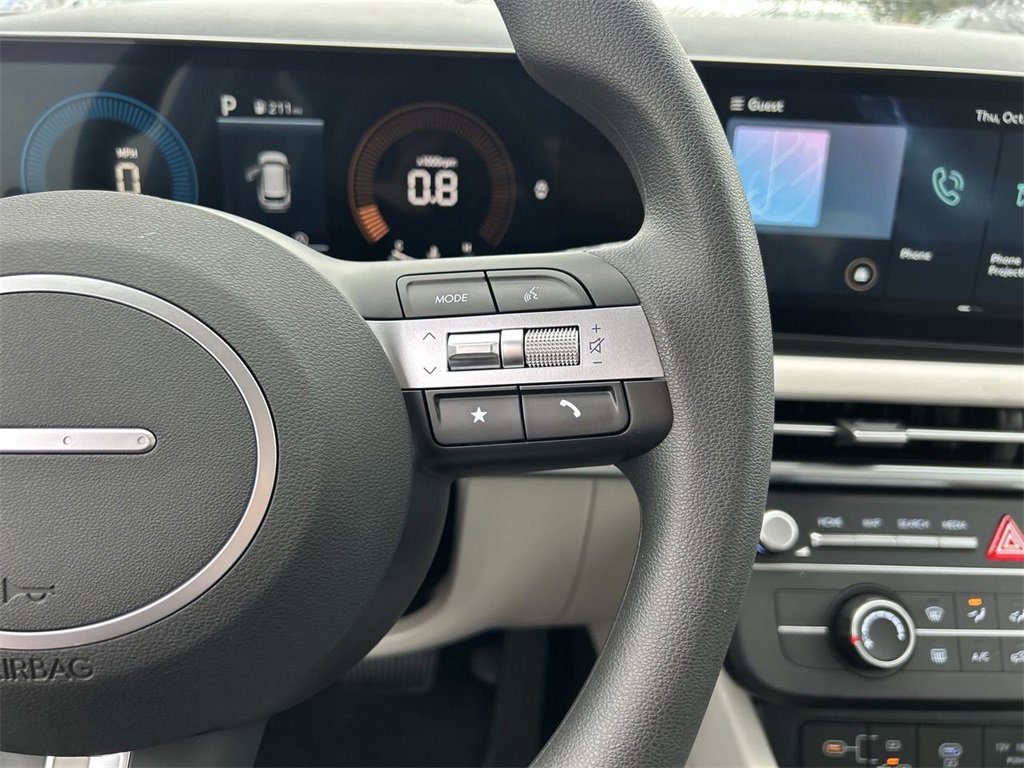 New 2026 Hyundai Tucson SE image 25