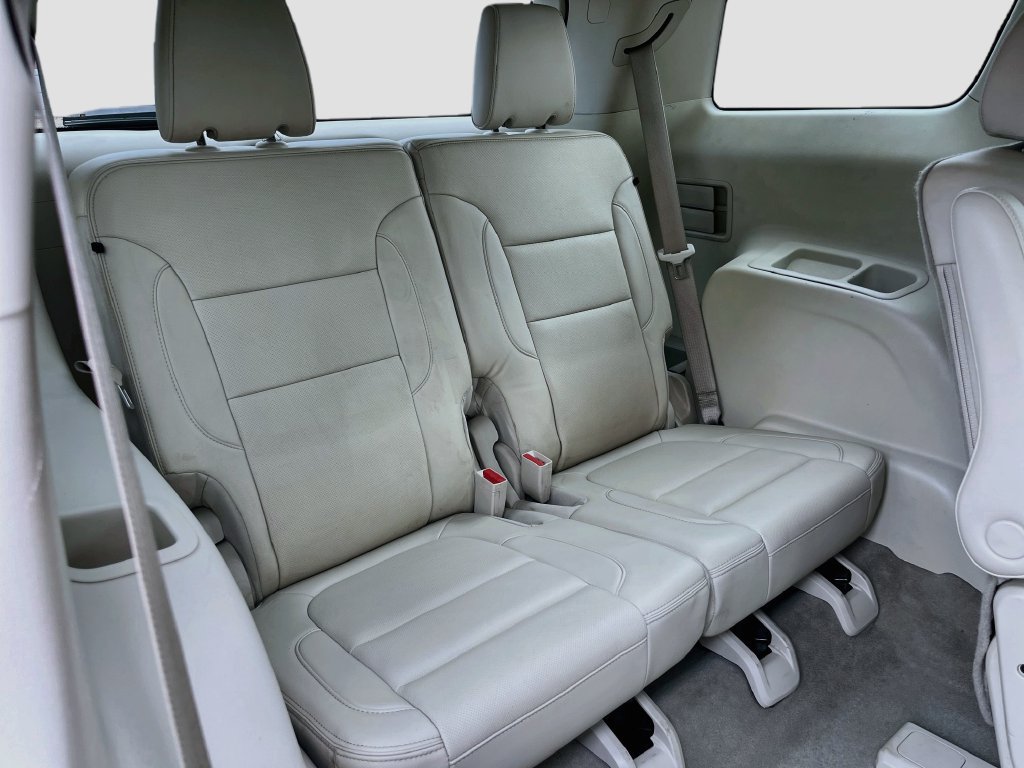 Used 2023 GMC Acadia Denali w/ Denali Ultimate Package FWD image 29
