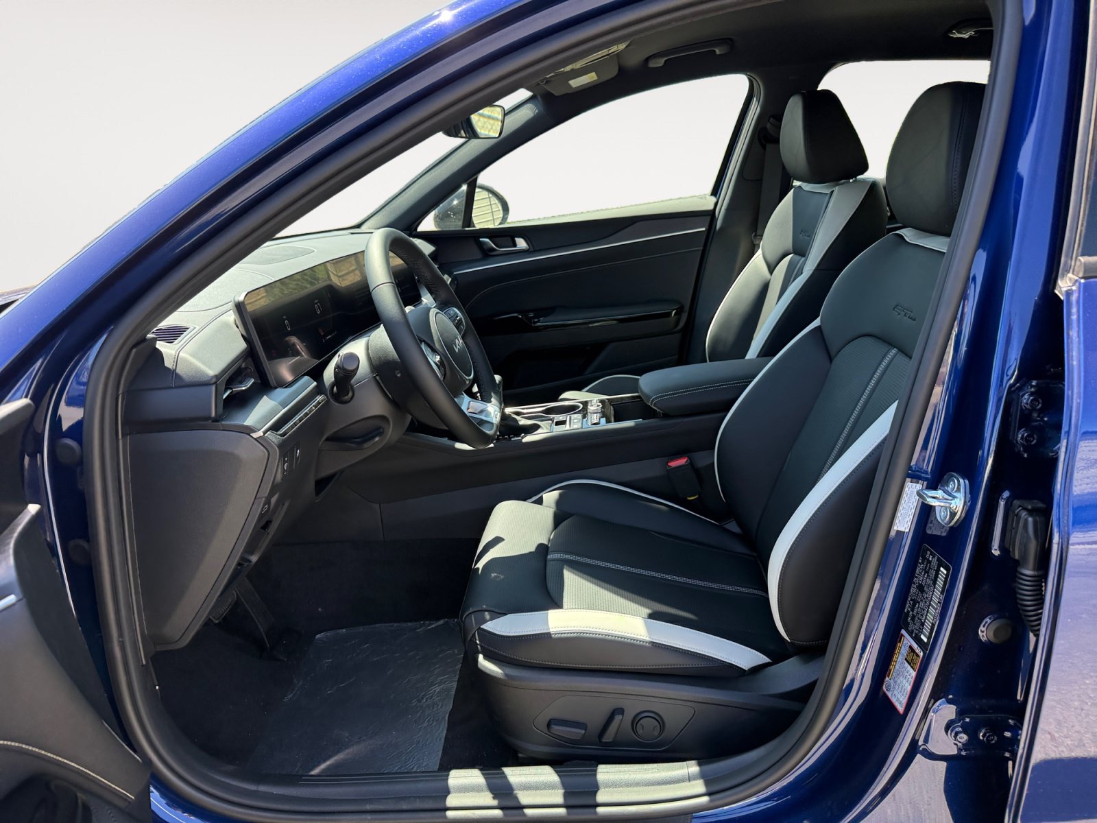 New 2026 Kia K5 GT-Line FWD image 10