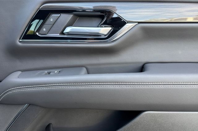 New 2025 GMC Yukon XL Elevation image 21