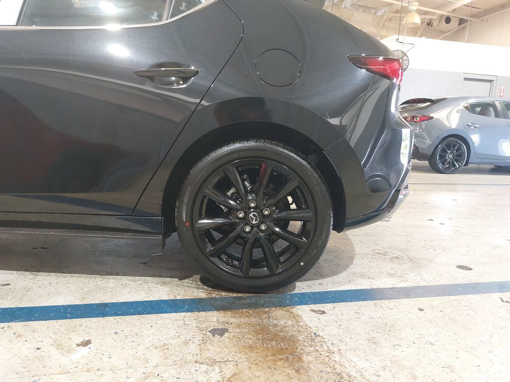 New 2026 MAZDA MAZDA3 Hatchback w/Premium Plus Pkg AWD/4WD image 34