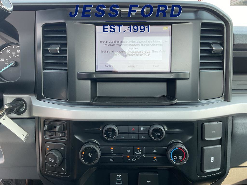 New 2026 Ford F550 4x4 Regular Cab Super Duty image 12