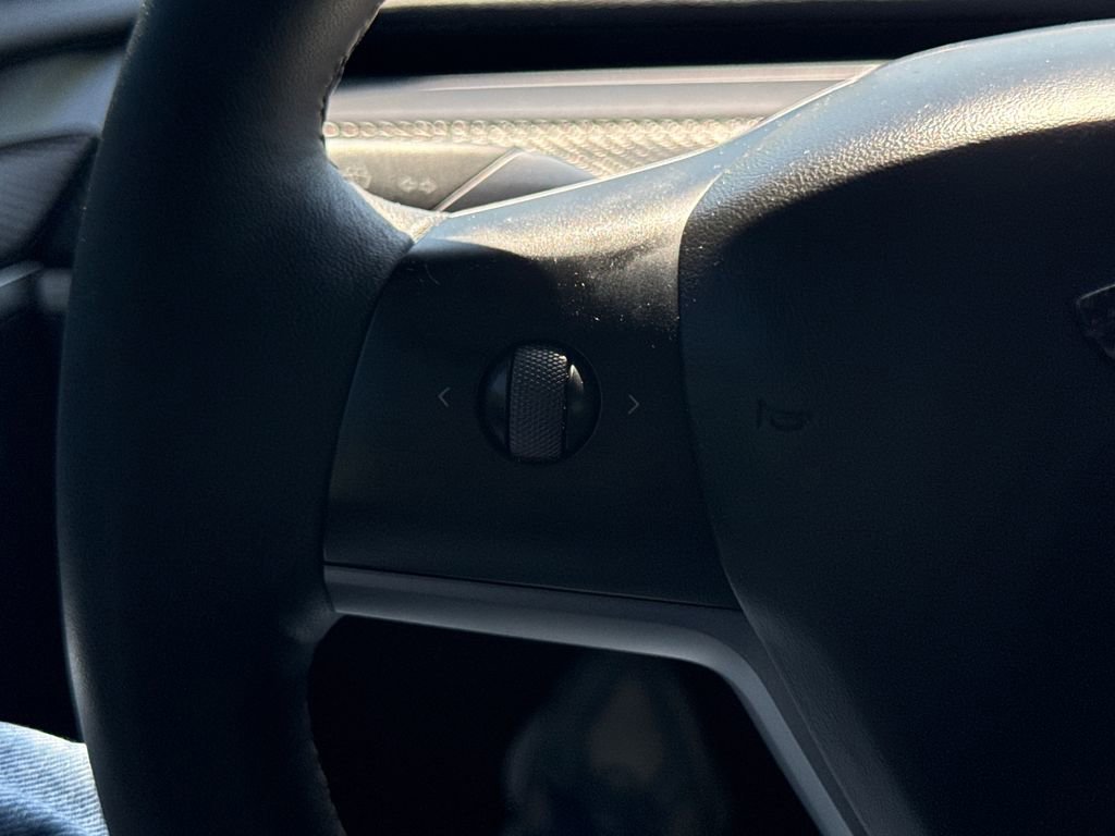 Used 2023 Tesla Model 3 Performance image 28