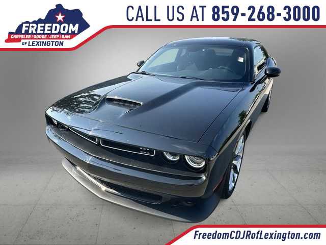 Used 2022 Dodge Challenger GT RWD image 1