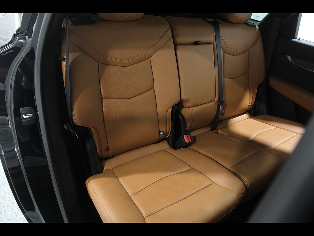 Used 2023 Cadillac XT5 Premium Luxury w/ LPO, Floor Liner Package AWD/4WD image 20