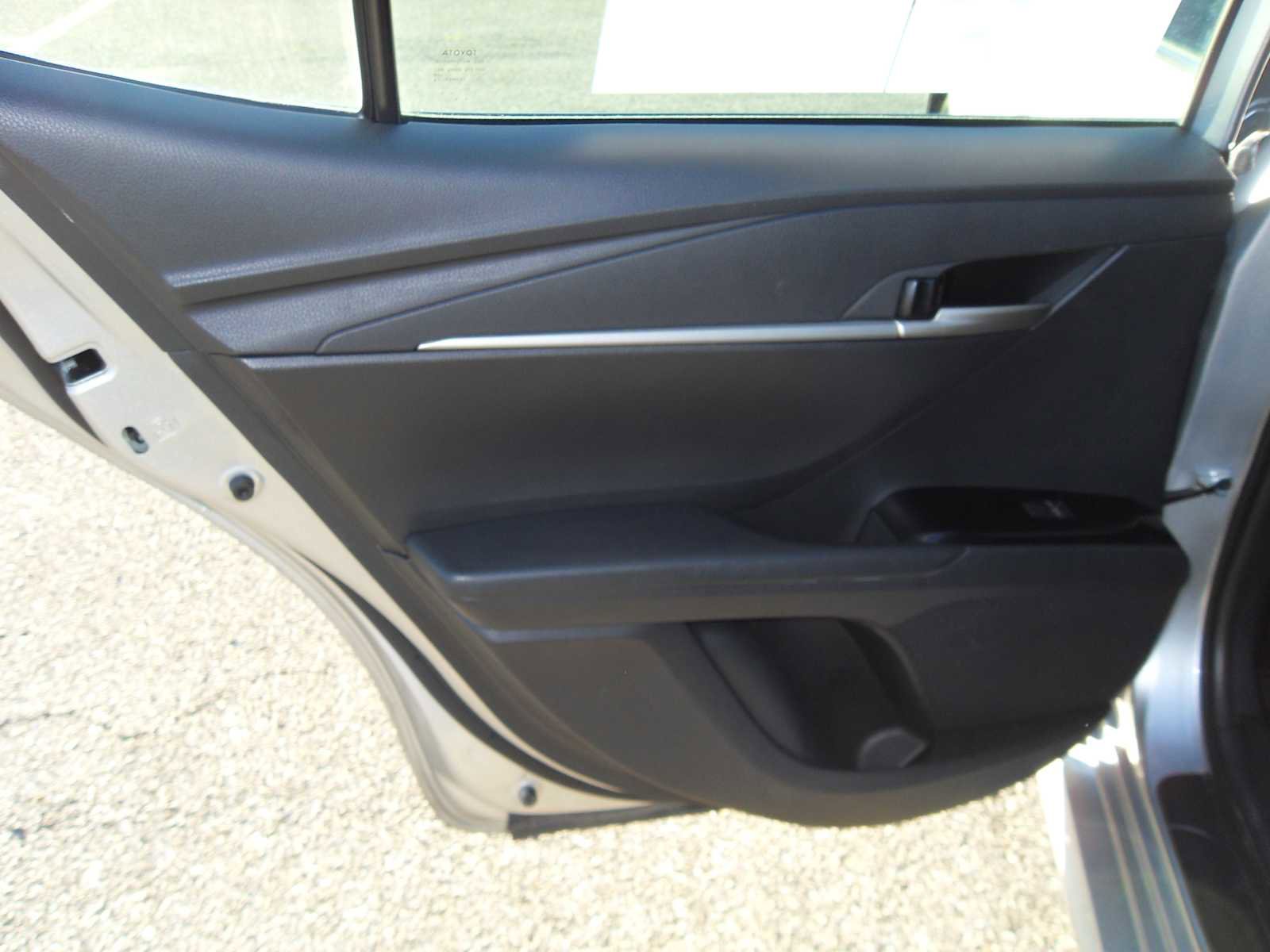 Used 2025 Toyota Camry LE image 25