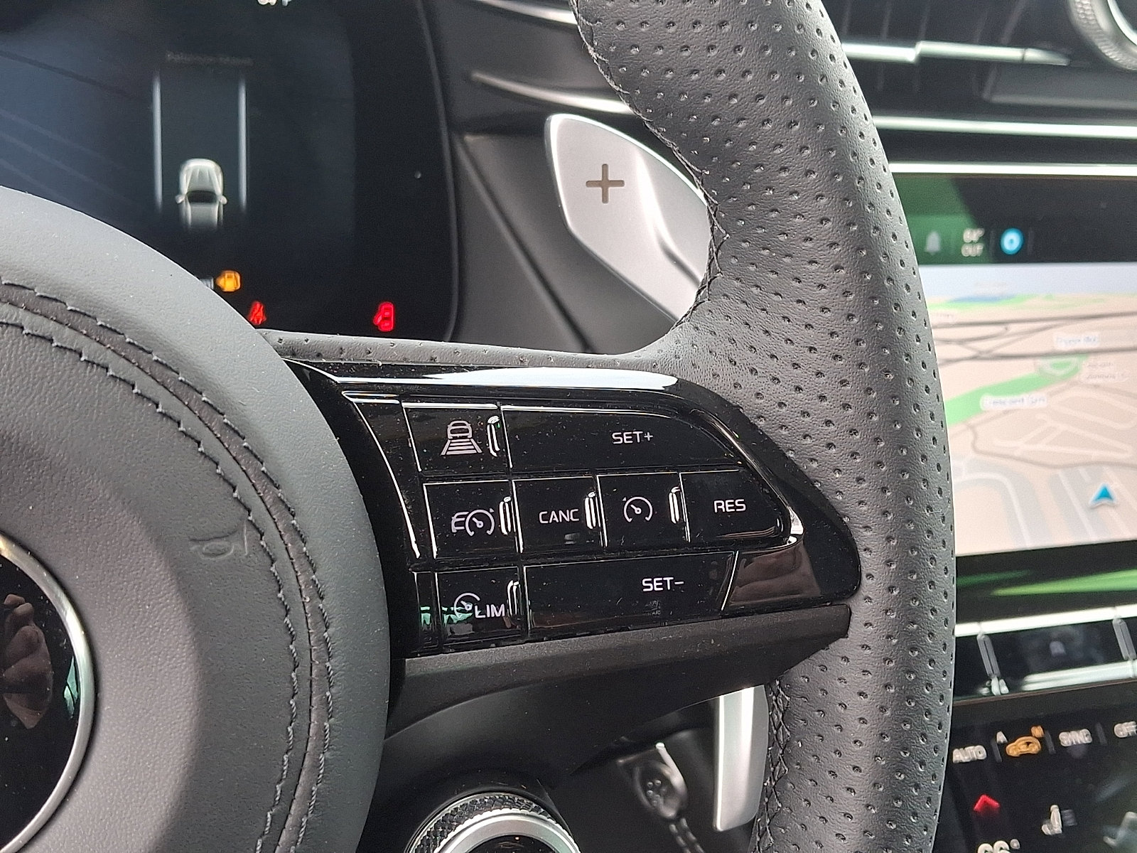 New 2025 Maserati Grecale GT image 29