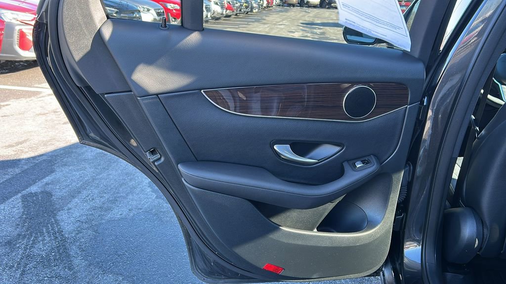 Used 2020 Mercedes-Benz GLC 300 4MATIC image 22