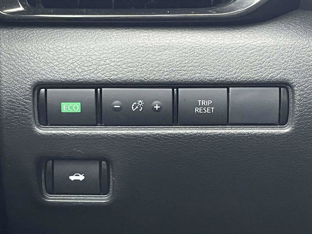 Used 2023 Nissan Sentra SV image 27