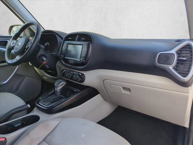 Used 2020 Kia Soul LX image 25