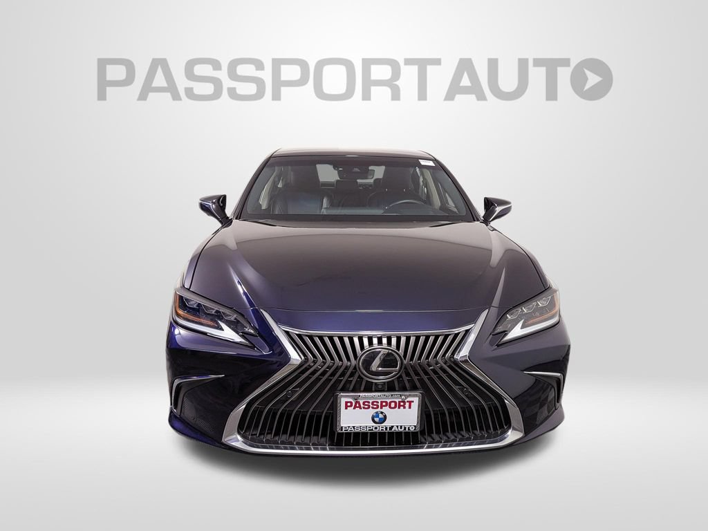 Used 2019 Lexus ES 350 Ultra Luxury w/ Accessory Package FWD image 10