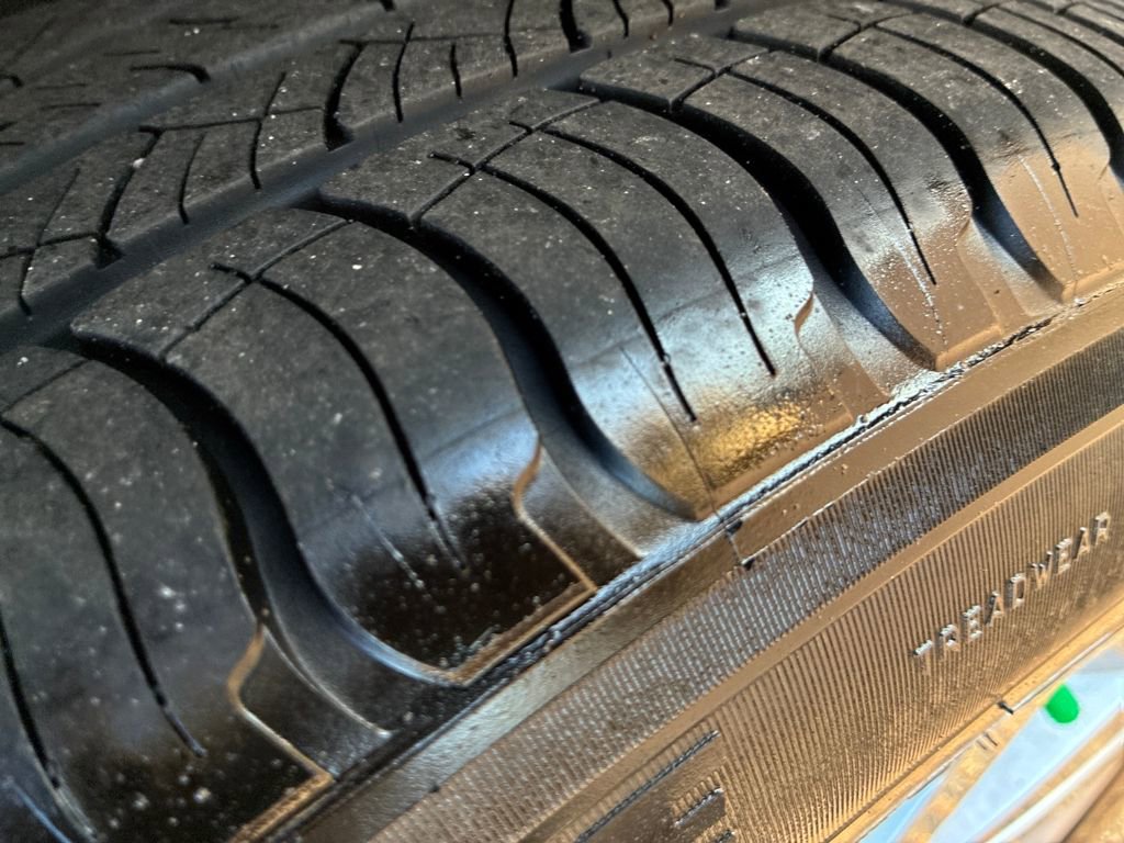 Used 2024 Land Rover Discovery Sport S image 28