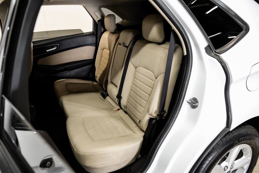 Used 2019 Ford Edge SE image 35