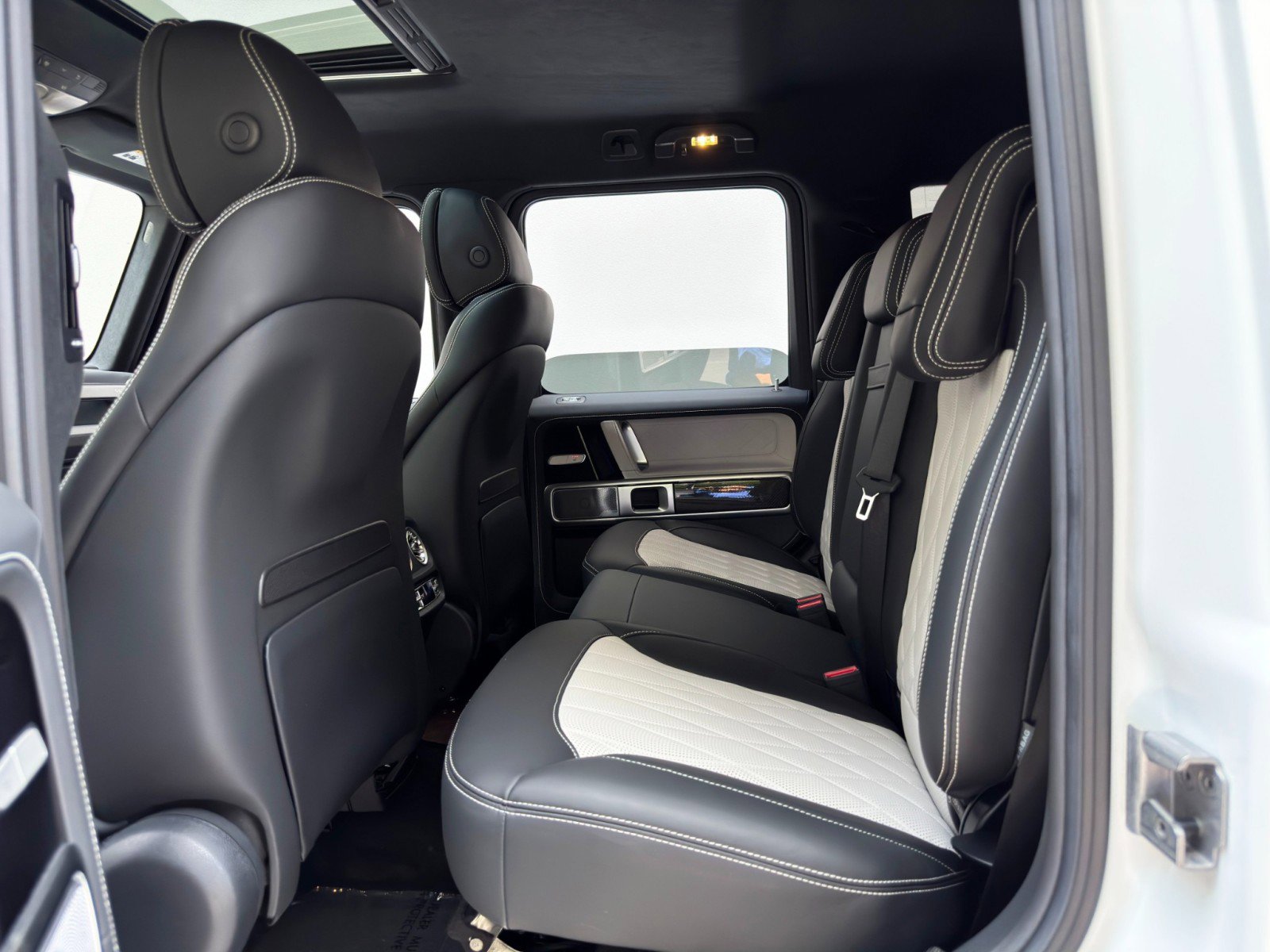 Used 2022 Mercedes-Benz G 63 AMG Squared w/ AMG Night Package Magno image 54