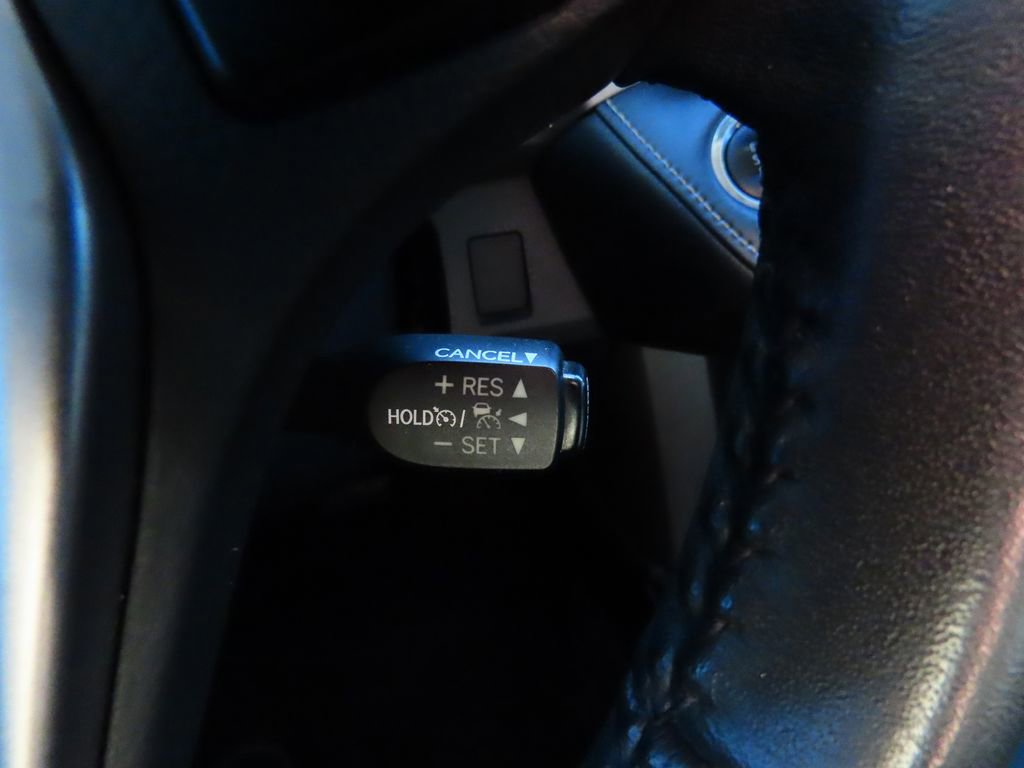 Used 2018 Toyota RAV4 XLE image 37