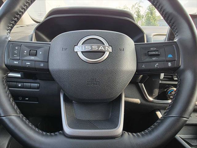 Used 2025 Nissan Rogue SV AWD/4WD image 22