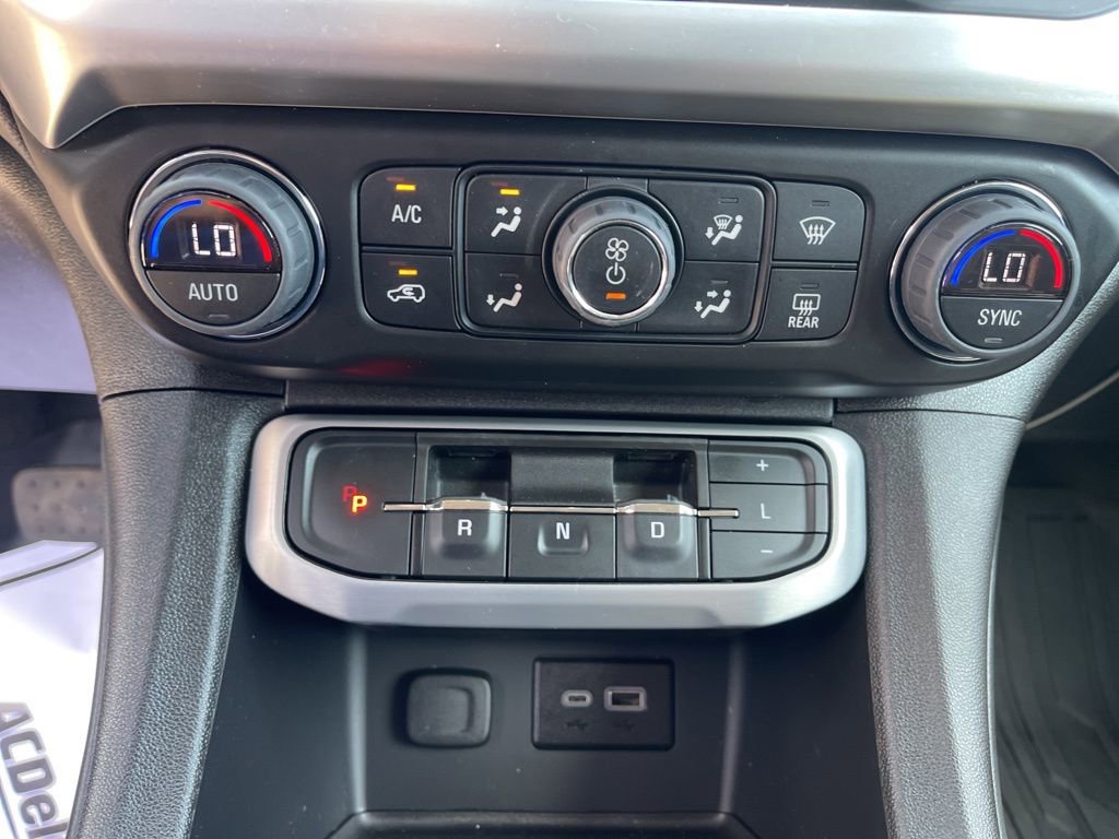 Certified 2023 GMC Acadia SLE w/ Driver Convenience Package image 31