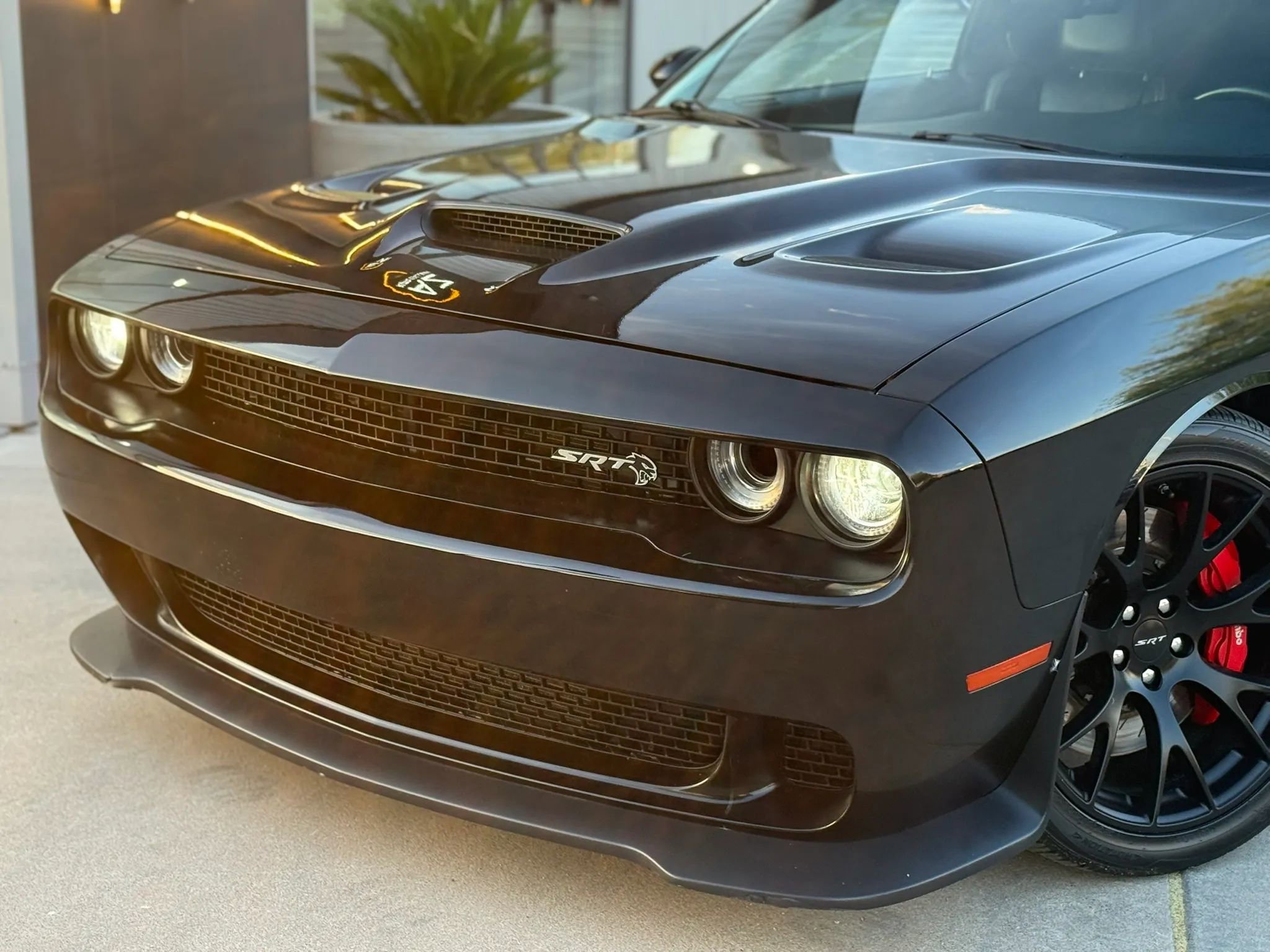 Used 2016 Dodge Challenger SRT Hellcat image 2