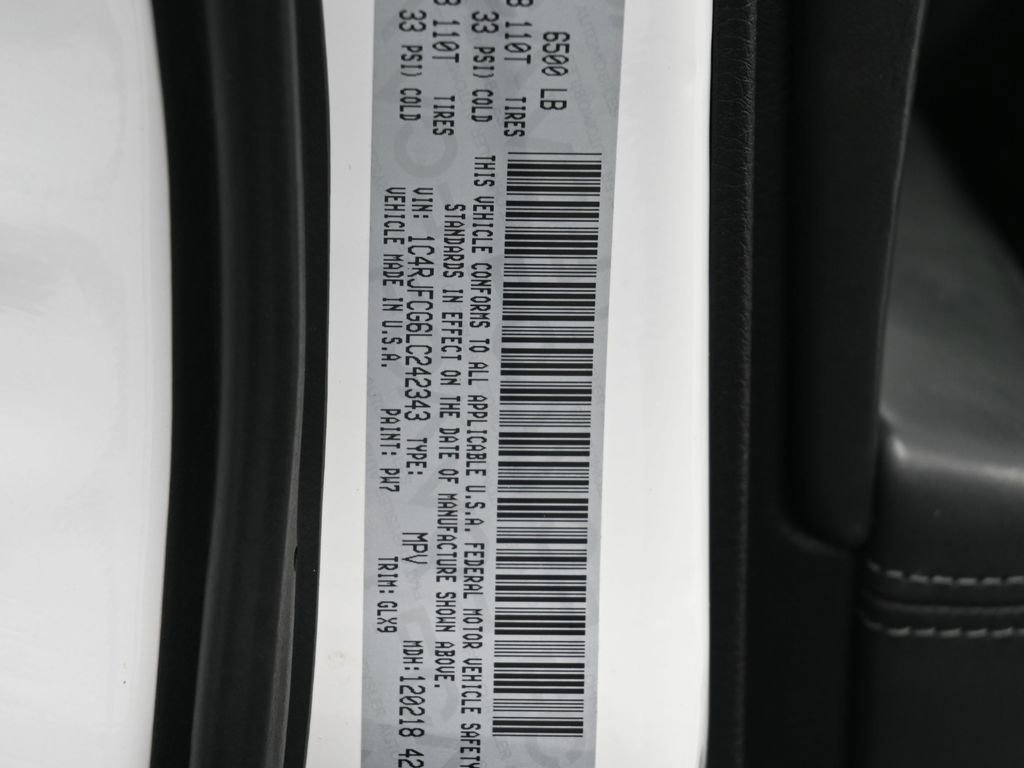 Used 2020 Jeep Grand Cherokee Overland image 20