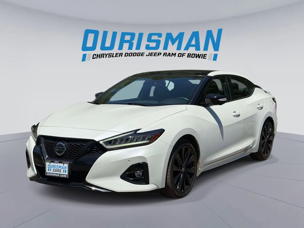 Used 2022 Nissan Maxima SR w/ Sport Mat Group FWD image 5