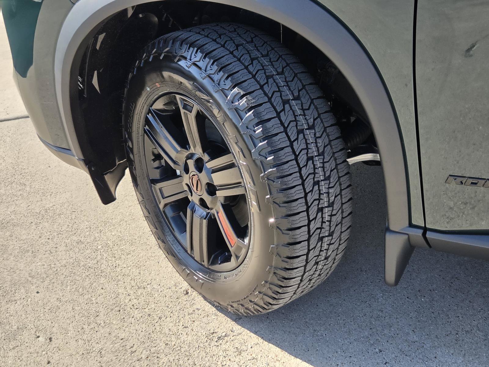New 2027 Nissan Rogue SV AWD/4WD image 9