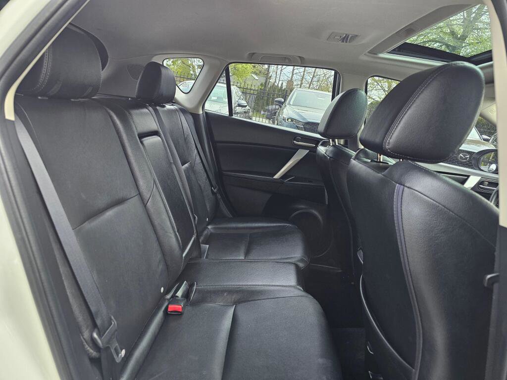 Used 2012 MAZDA MAZDA3 i Grand Touring w/ Tech Pkg FWD image 13