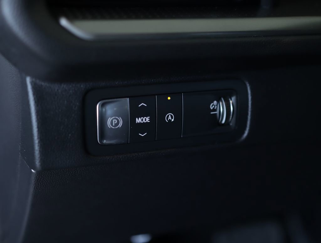 Used 2024 Chevrolet Traverse LT image 10