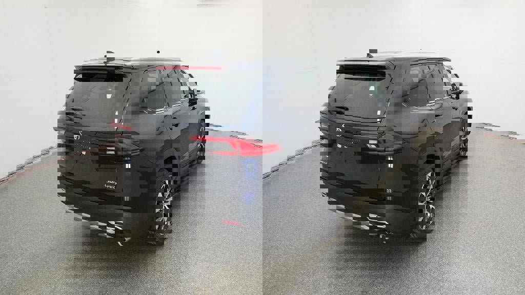 New 2026 Toyota Grand Highlander AWD Hybrid image 9