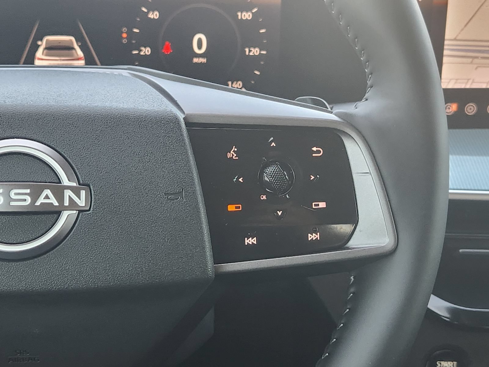 Used 2025 Nissan Murano Platinum w/ Cargo Package AWD/4WD image 32
