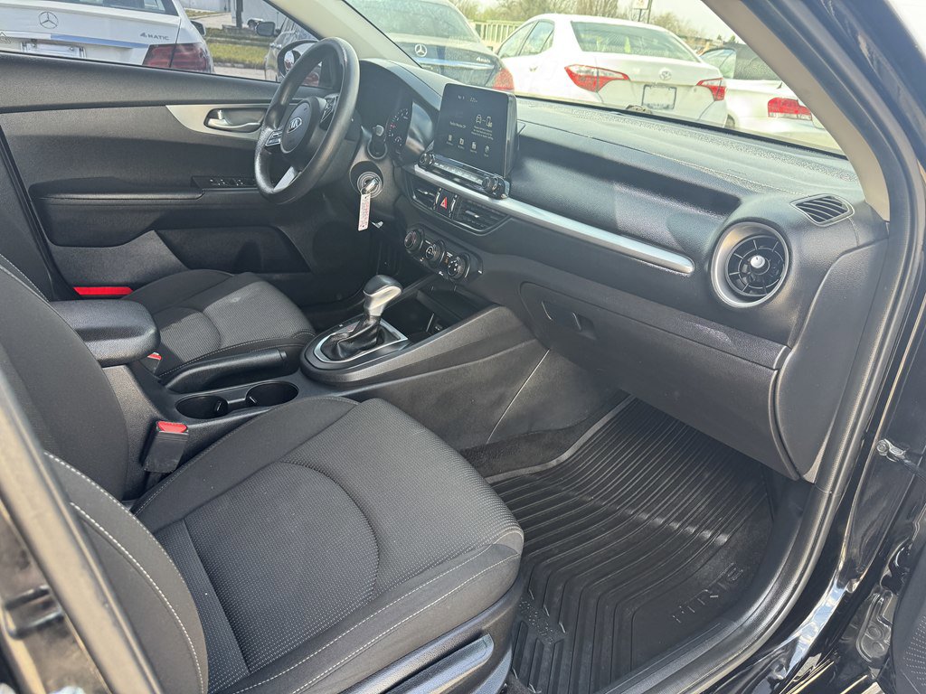 Used 2021 Kia Forte LXS image 12
