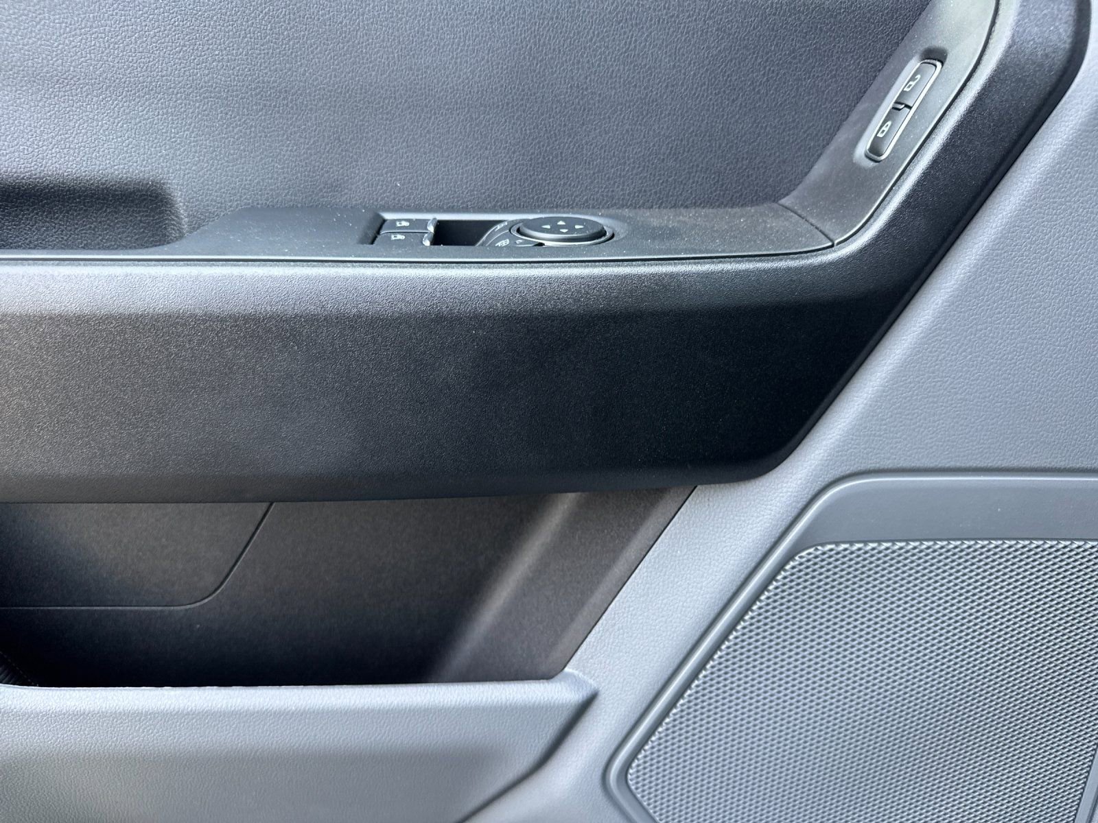 New 2025 Ford F550 4x4 Regular Cab Super Duty image 10