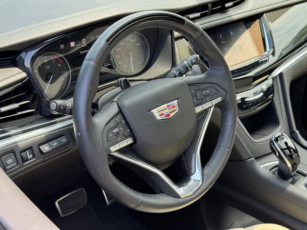 Used 2023 Cadillac XT6 Sport w/ Technology Package AWD/4WD image 21