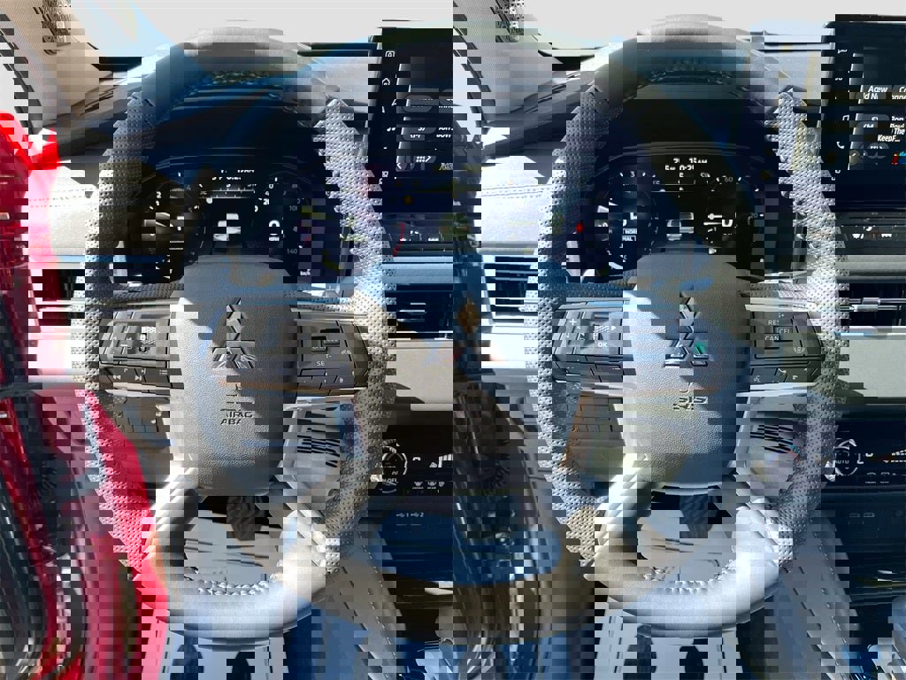 New 2025 Mitsubishi Outlander SE image 11