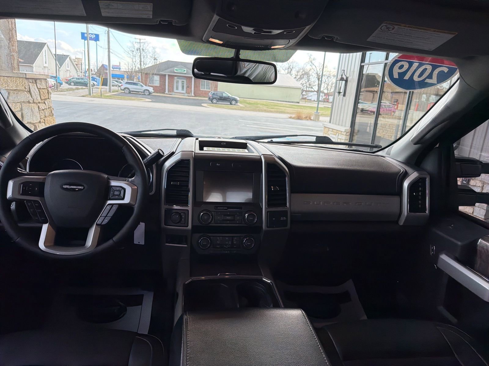 Used 2019 Ford F250 Lariat w/ Lariat Value Package AWD/4WD image 4