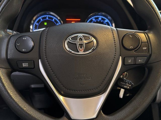 Used 2018 Toyota Corolla LE FWD image 20