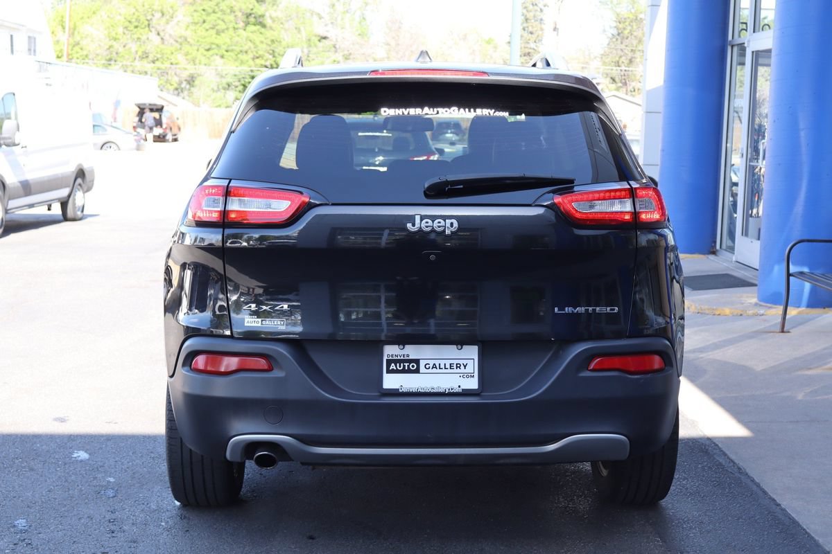 Used 2016 Jeep Cherokee Limited AWD/4WD image 5
