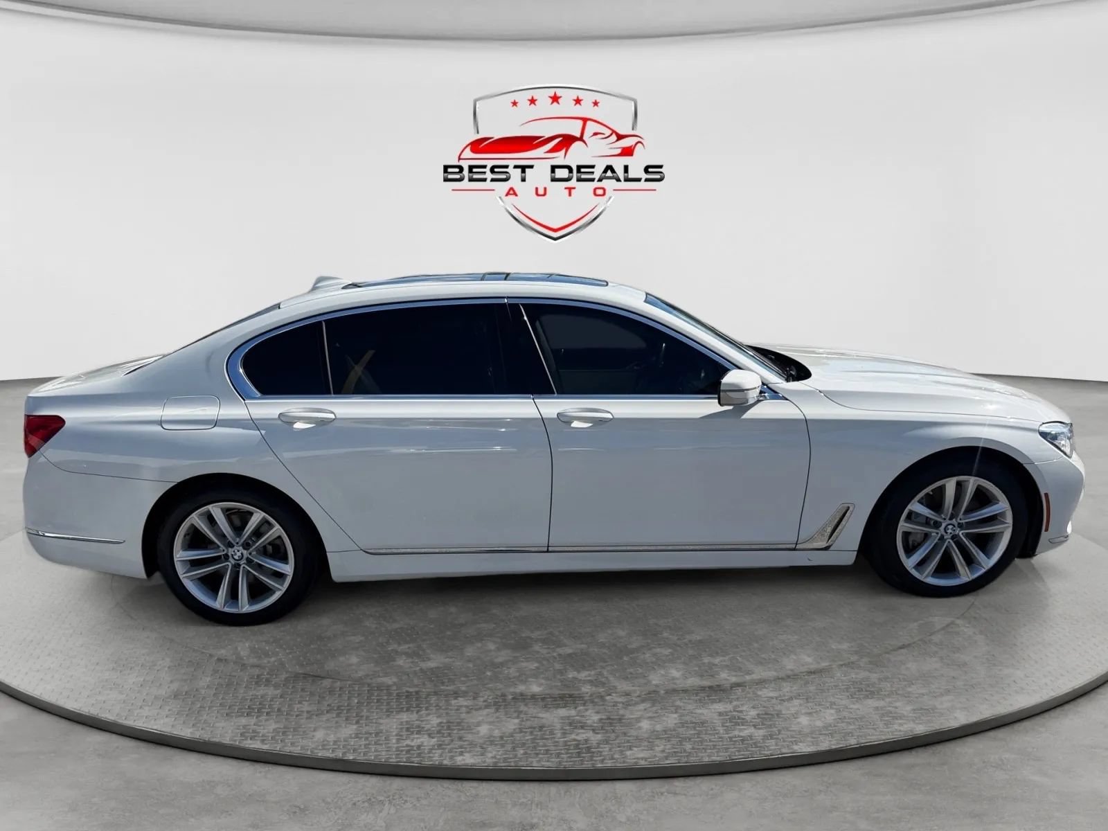 Used 2019 BMW 750i xDrive AWD/4WD image 6