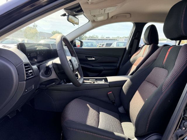 New 2027 Nissan Sentra SR w/ Floor Mat Package FWD image 16