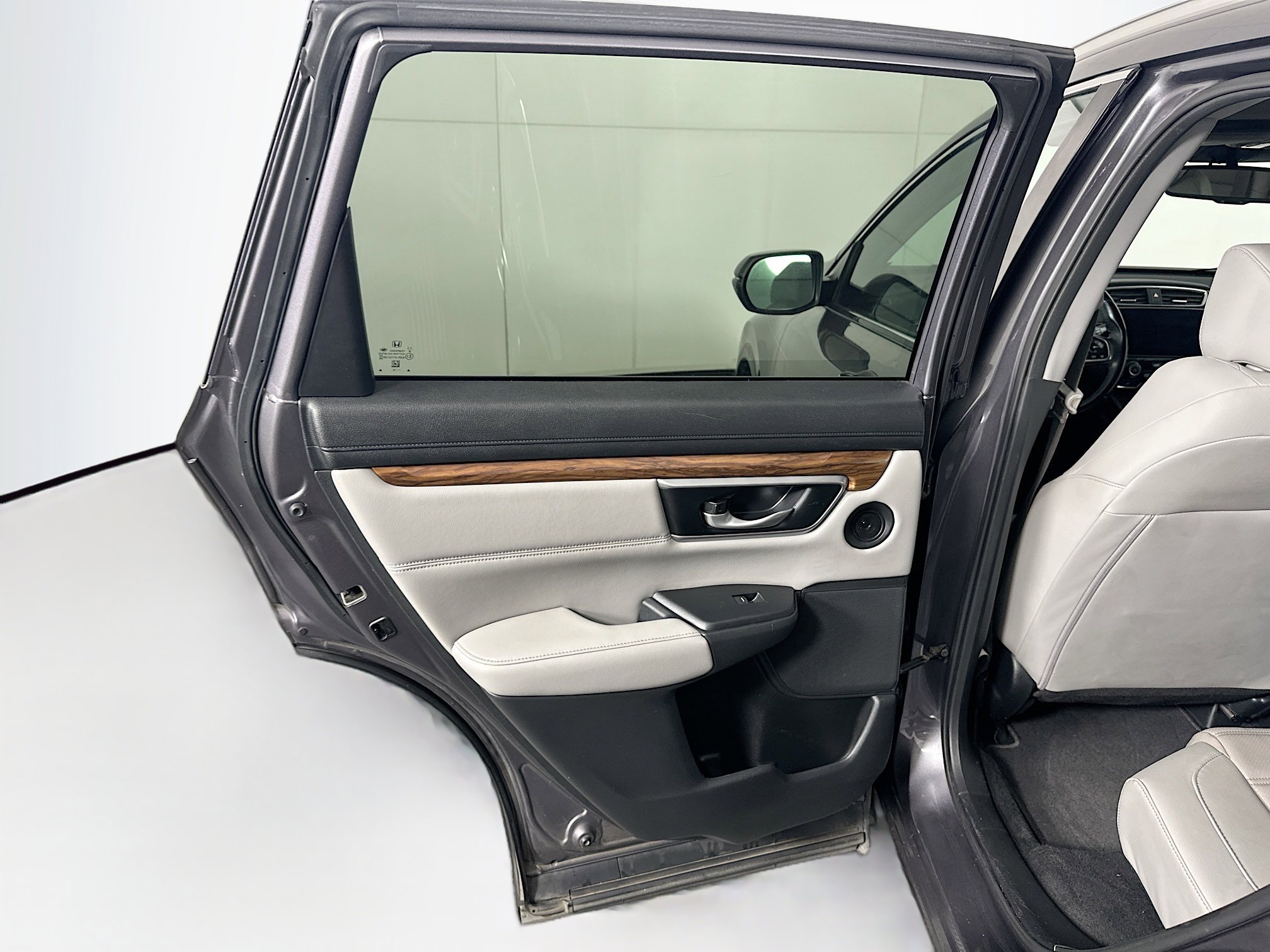Used 2018 Honda CR-V Touring image 27
