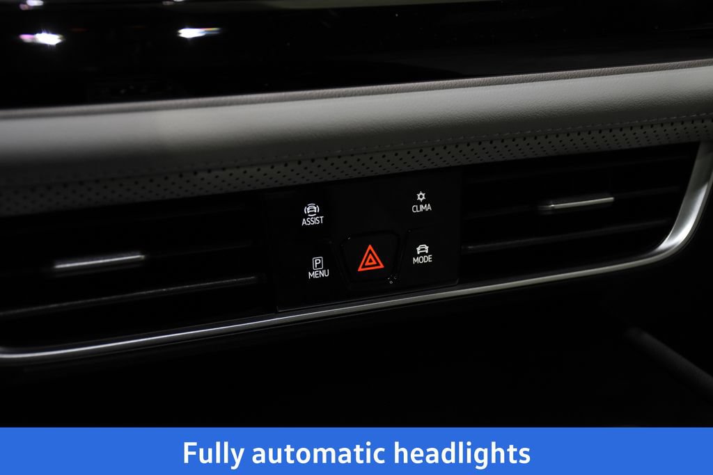 New 2026 Volkswagen Atlas Cross Sport SEL Premium R-Line AWD/4WD image 21