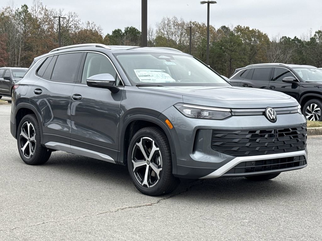 New 2026 Volkswagen Tiguan SE image 7