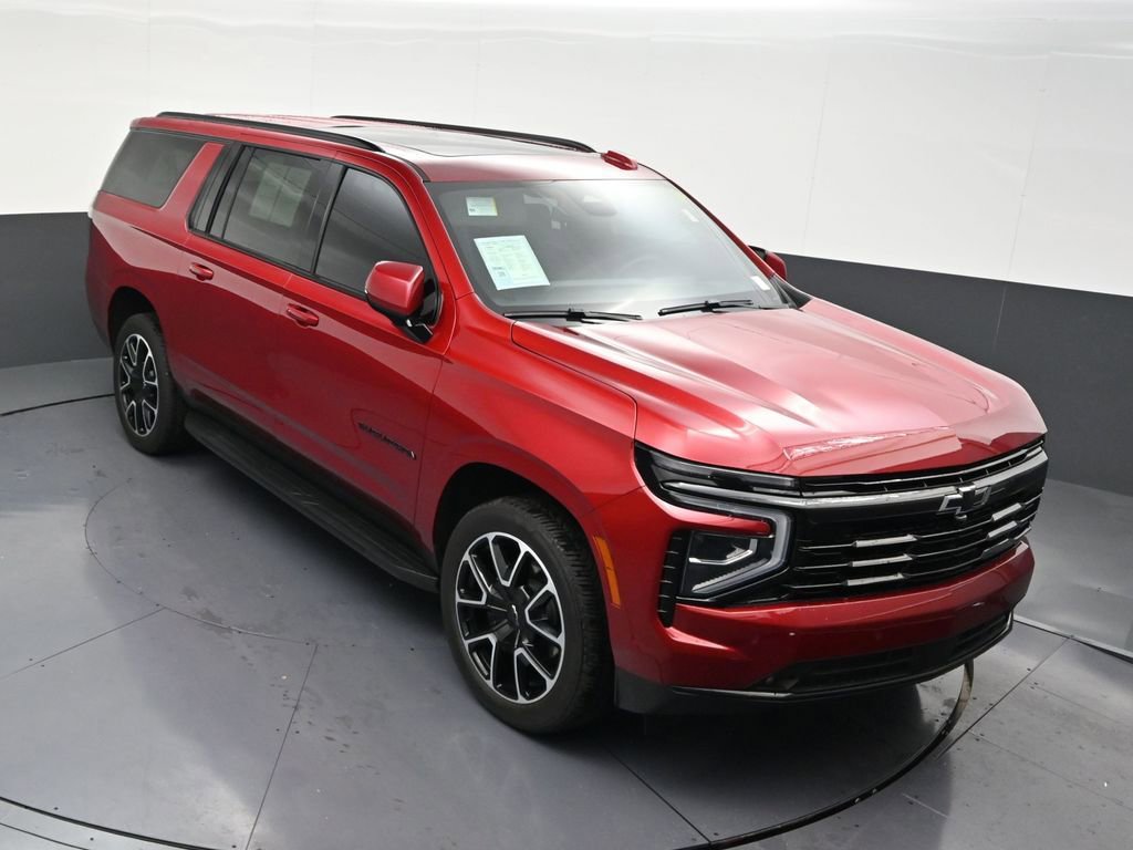 Used 2026 Chevrolet Suburban RST w/ Comfort Package image 23