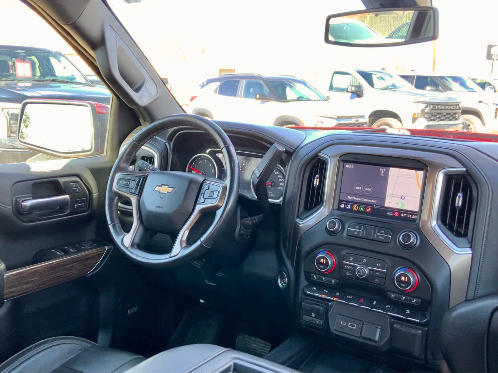 Used 2019 Chevrolet Silverado 1500 High Country image 34