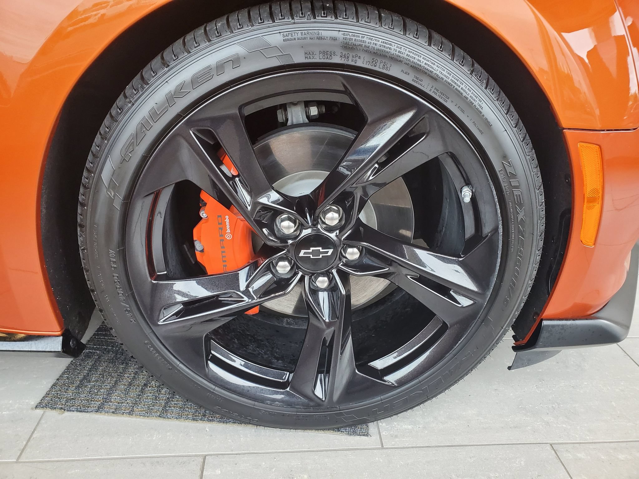 Used 2022 Chevrolet Camaro LT RWD image 11