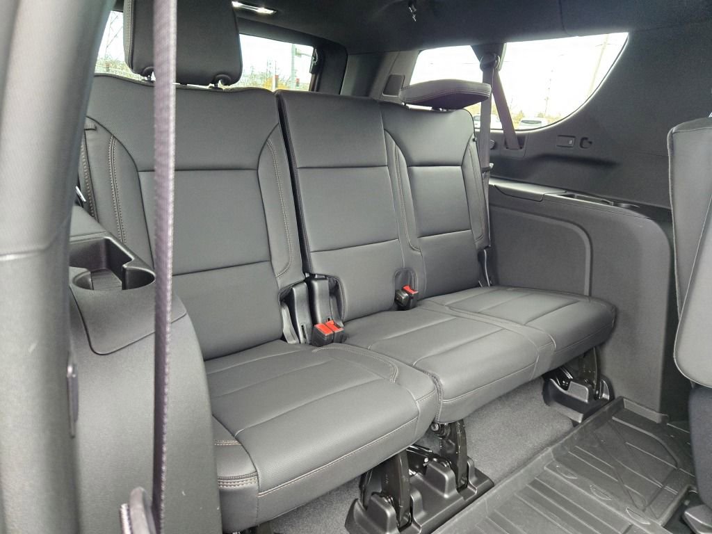 New 2026 Chevrolet Suburban High Country w/ Sun And Tow Package image 9