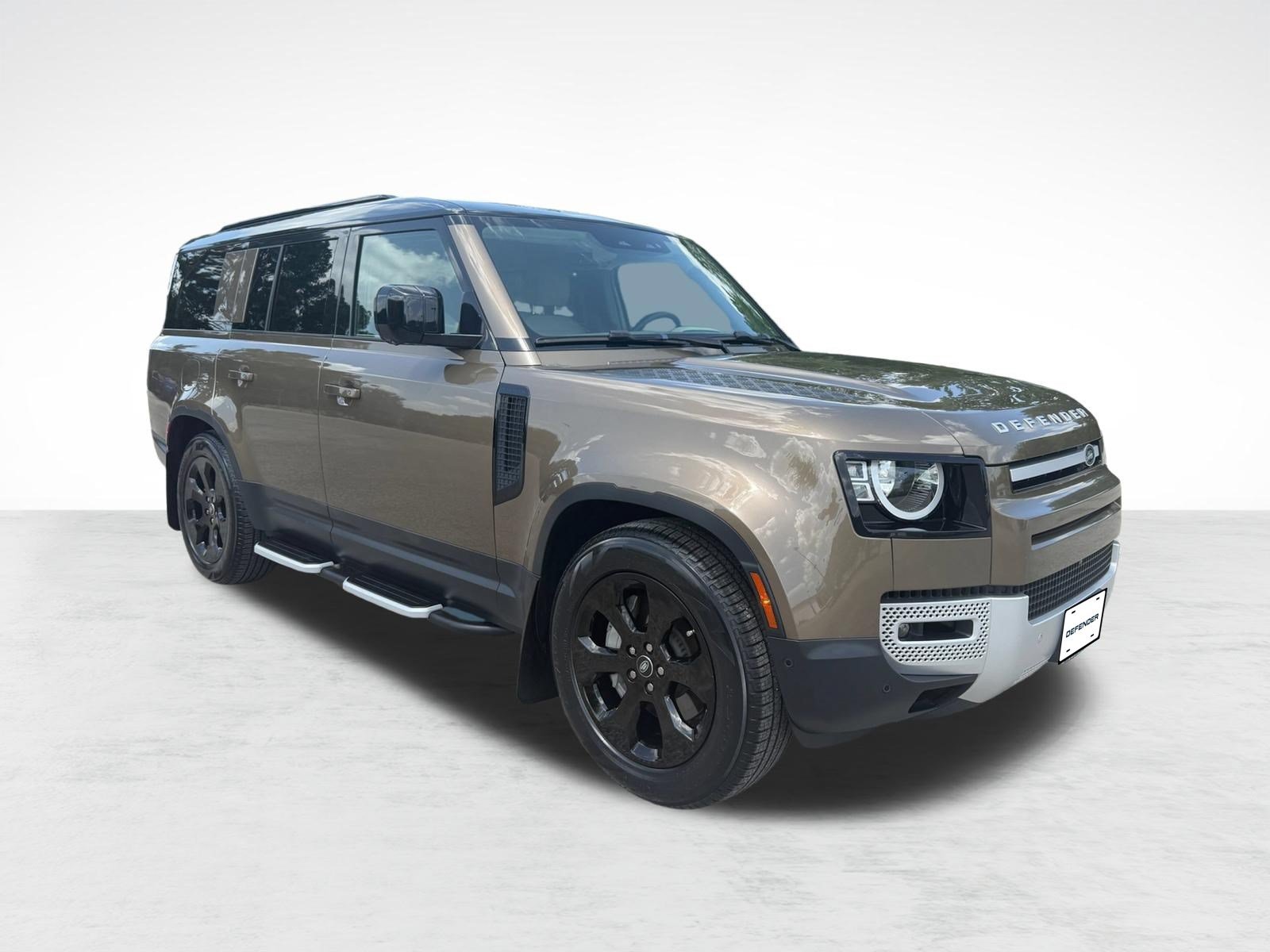 Used 2023 Land Rover Defender 130 S AWD/4WD image 7