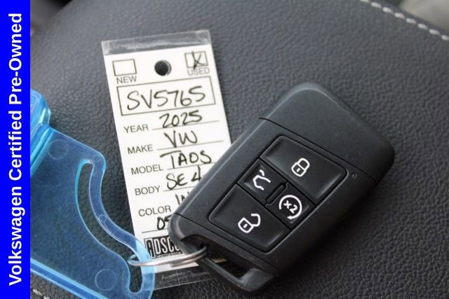 Used 2025 Volkswagen Taos SE w/ Panoramic Sunroof Package AWD/4WD image 33