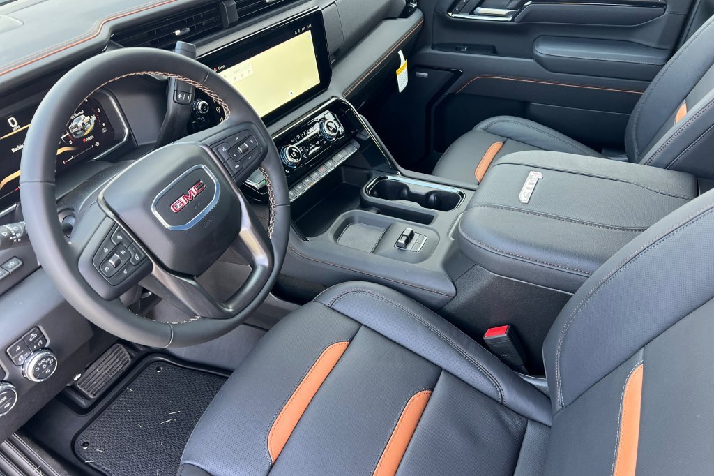 New 2026 GMC Sierra 2500 AT4 image 7