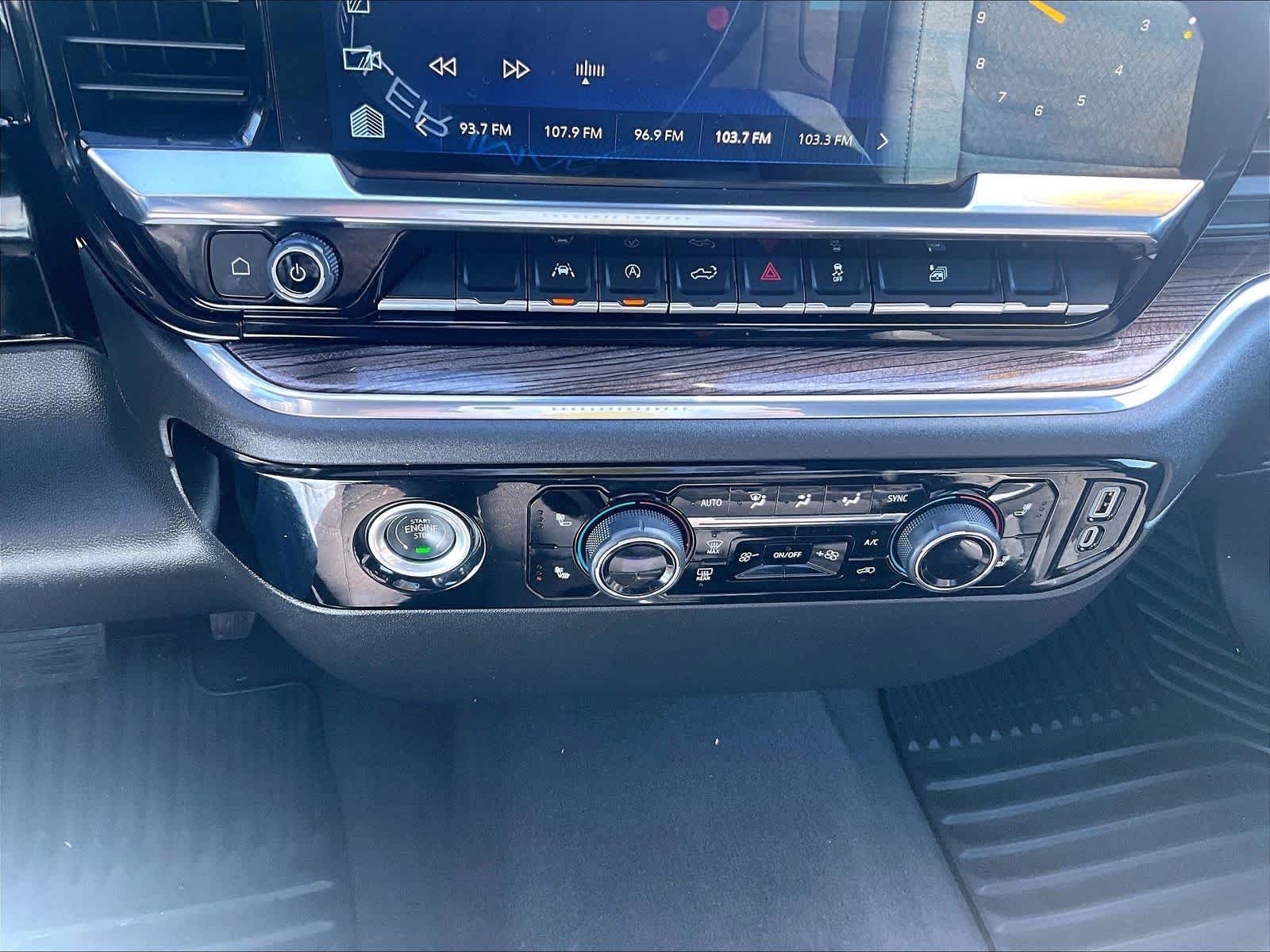 Used 2023 Chevrolet Silverado 1500 LT AWD/4WD image 27