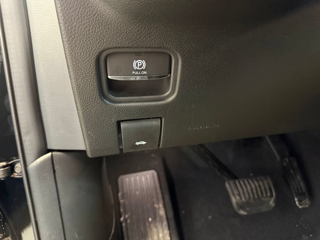 New 2026 Jeep Grand Cherokee Altitude AWD/4WD image 15